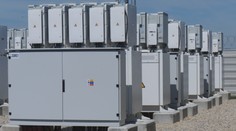 Skladovať tam môžu energiu, ktorú ste vyrobili aj vy. Na Slovensku spustili nové batériové úložisko