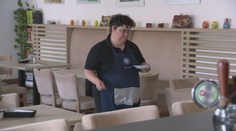 Pracujúcich so zdravotným postihnutím ženú do kúta. Podporu na ich platy majú sociálne podniky štátu vrátiť