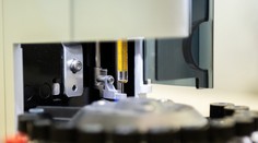 Potravinoví inšpektori si budú môcť posvietiť na falšované olivové oleje