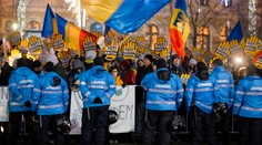 Desaťtisíce Rumunov demonštrovali proti novej antikorupčnej legislatíve