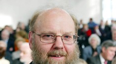 Zomrel vedec, ktorého tím naklonoval ovcu Dolly