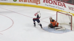 O brankárovi Flyers sa bude hráčom Washingtonu ešte dlho snívať. Toto im vyvádzal