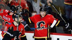 VIDEO: Carolina zvíťazila nad Dallasom, bleskový hetrik Teräväinena