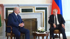 Ruský prezident sa stretol s Lukašenkom: Sankcie Západu vraj posilnili ich vzťahy