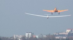 Z Nitry dnes vzlietlo k oblohe osemdesiat vetroňov