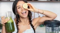 Slávna youtuberka skoncovala s vegánstvom. Chcem mať deti, opísala vážne zdravotné problémy