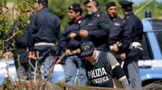 Nechutné mafiánske praktiky. Muža dobili lopatou a ešte živého ho predhodili sviniam