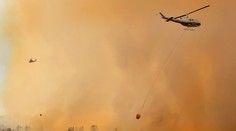 V Grécku sa šíri mohutný požiar, vôbec prvý v tejto letnej sezóne