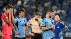 Radosť cez slzy? Slovan stihol pred vypadnutím zarobiť fanúšikovi poriadny balík