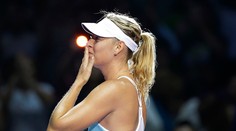 V červenej skupine triumfy Pennettovej a Šarapovovej