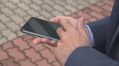 Ak máte starší iPhone, zbystrite pozornosť. Jeden model má vysoké úrovne elektromagnetického žiarenia