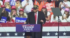 Blíži sa Deň D. Trump aj Harrisová kampaňujú do poslednej chvíle