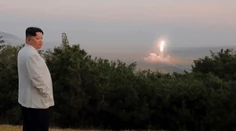 Severná Kórea tvrdí, že otestovala balistickú raketu na pevné palivo