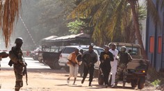 Rukojemnícka dráma na Mali sa skončila. Vyžiadala si najmenej 27 obetí