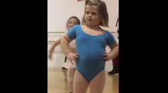 Kilá navyše? No a čo, dievča to roztočilo a všetkým spadla sánka