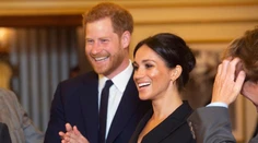 Ďalší prešľap vojvodkyne Meghan. Na kráľovský protokol zjavne úplne kašle