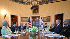 Trump vyhlásil, že Izraelu nedovolí anektovať Západný breh Jordánu