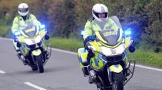 Polícia zamenila identity tínedžerov. Jedna rodina oplakávala živého, druhá sedela pri cudzom chlapcovi