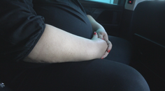 Dlhoročné peklo sa prevalilo, keď muž na ňu zaútočil mačetou