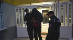 Kompetentí sa rozhýbali: Polícia zadržala muža (48), ktorý sa stretával s maloletými dievčatami