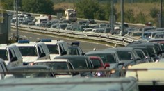 Katastrofa v Chorvátsku: Kolóny turistov mali aj 20 kilometrov