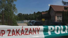 Krvavý útok v Turčianskych Tepliciach. Muž mal dobodať vlastnú matku, skončila v nemocnici
