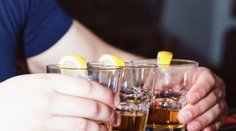 Fajčenie, alkohol či málo pohybu. Vedci zistili, kedy tieto zlozvyky začínajú ničiť človeka zvnútra