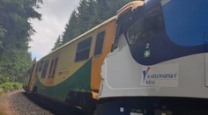 Železničné nešťastie v Česku: Pri čelnej zrážke vlakov zomrelo niekoľko ludí