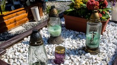 Namiesto dovolenky zľava na náhrobok. Učiteľov v ruskom meste pobúrili darčekové poukazy na hroby