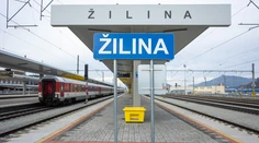 Požiar ochromil železničný uzol v Žiline. Dopravný chaos bude pokračovať