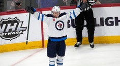 Obhajca podľahol Winnipegu 3:4 pp, Floridu potiahol dvojgólový Verhaeghe