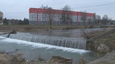 Chcú ich chrániť, no nevedia sa dohodnúť. Protipovodňové opatrenia vo Svidníku blokujú majitelia pozemkov
