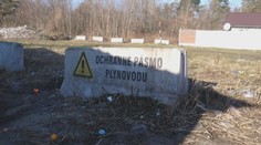 Svoj dom si museli rozobrať a odniesť. Stál na strategickom plynovode a nie je jediný