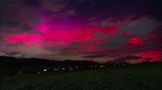 FOTO a VIDEO od čitateľov: Polárna žiara uchvátila Slovensko