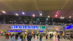 Vozičkárka namiesto Bratislavy skončila vo Viedni. Rakúske železnice priznali chybu
