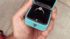 Zásnuby po 17 rokoch! Naša najsexy modelka to absolútne nečakala