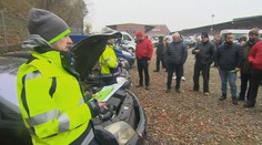Sú hrdzavé a špinavé, no je o nich veľký záujem. V Nemecku dražili opustené autá a motorky