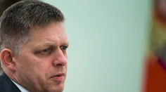 Premiéra Fica možno cez víkend prepustia z nemocnice