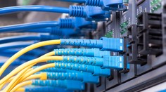 Polícia upozorňuje na nový podvod. Podľa neho sa každý musí pripojiť k optickej sieti