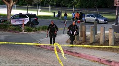 Najmenej sedem osôb utrpelo zranenia pri streľbe v Los Angeles