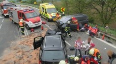 Vážna nehoda na diaľnici pri Brne. Zranené sú tri deti