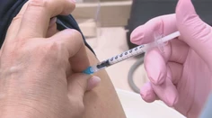 Dovolenkári, pozor: Ak sa vyhýbate očkovaniu, môžete mať problém. A riadne drahý