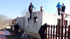 Dom si budovali roky, oheň ho zničil za chvíľu: Pozrite sa na príbeh plný skromnosti a nádeje