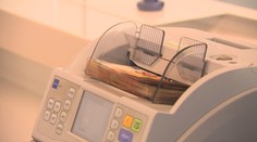 Januárové uťahovanie opaskov nebude stačiť. Experti posielajú vláde odkaz