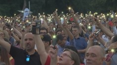 Rumuni výšli do ulíc. Nahneval ich "smiešny" trest pre predsedu vládnucej strany