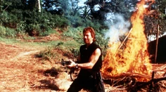 Keď sa narodil, doviezol mamu z nemocnice domov. Chuck Norris sa rozhodol mať 77 rokov
