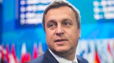 SNS si vie v novej vláde predstaviť Smer-SD, Most-Híd a KDH