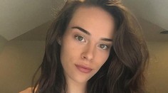 Krásne dievča sa neholilo nikde viac ako rok a teraz sa ukázalo verejnosti