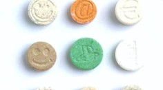 Mladí Slováci ako pokusní králici. Kupujú nové drogy cez internet