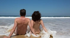 Svadba na nudistickej pláži? Taliansky ostrov spúšťa novinku, intimitu za tým nehľadajte